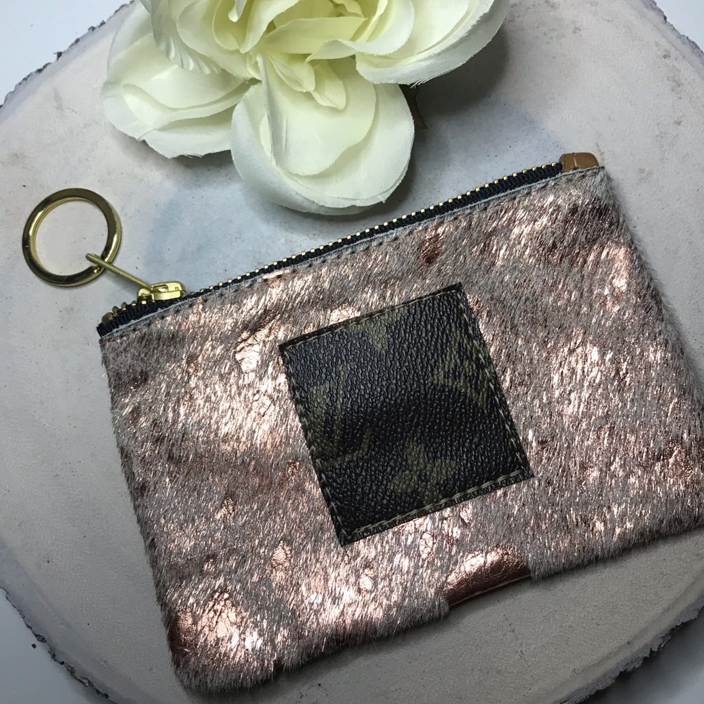Handmade Italian leather coin “wallet”